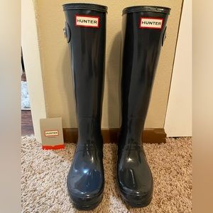 Hunter Boots - Navy, size 5